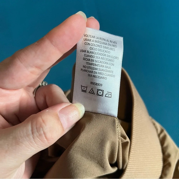 Kinesis activewear shorts Brown Running Athleisure size Medium Pockets - Picture 6 of 6